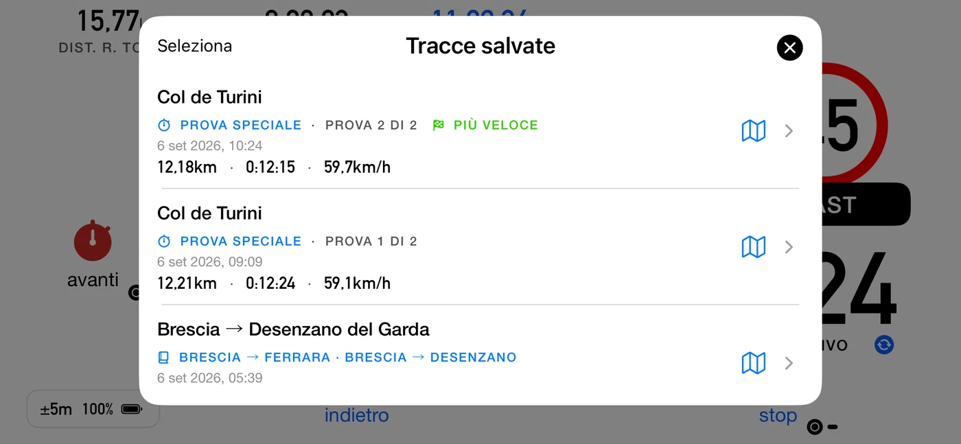 L'elenco delle tracce salvate di 3pRally: due prove al Col de Turini, entrambe con il badge PROVA SPECIALE (prova 2 di 2 a 0:12:15 contrassegnata PIÙ VELOCE, e prova 1 di 2 a 0:12:24 sotto), sopra un settore roadbook salvato da Brescia a Desenzano del Garda